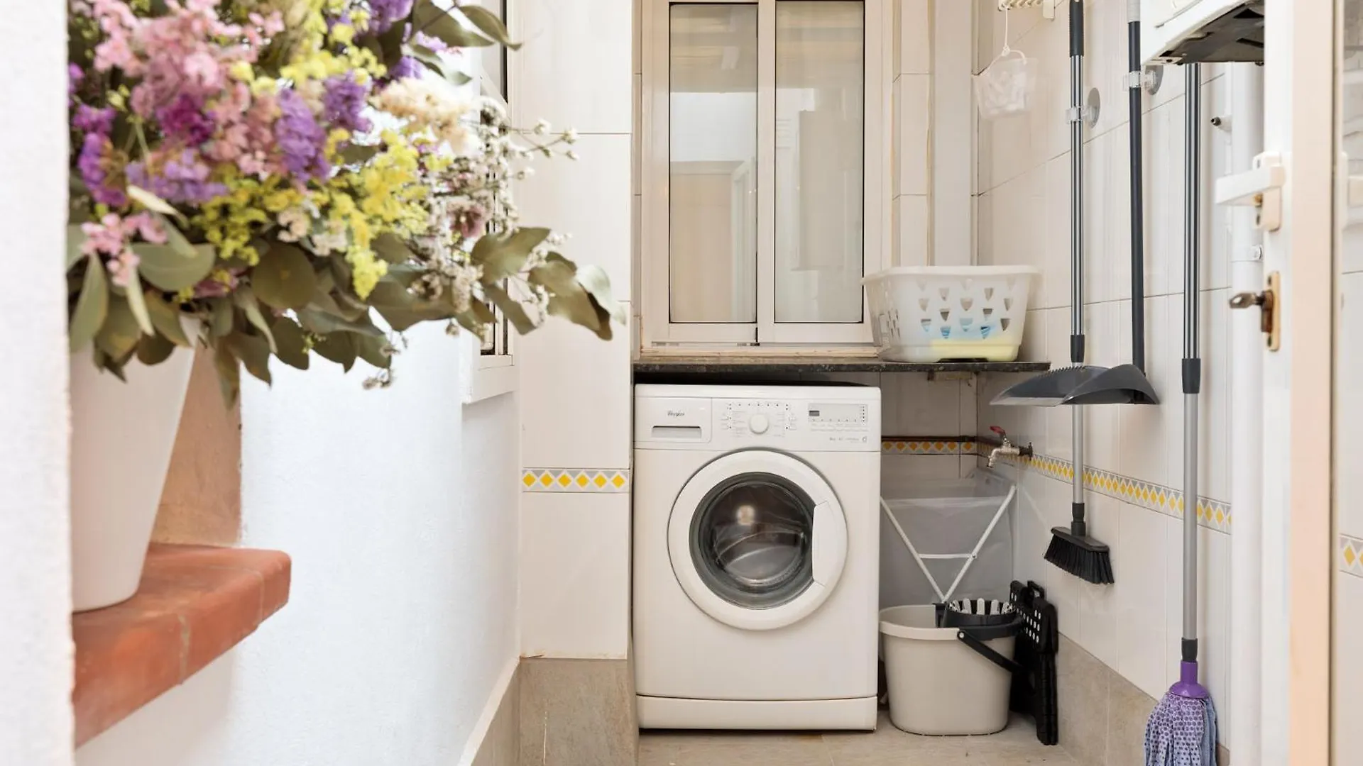 Enjoy Apartments La Riera Principal Barcelona 0*,